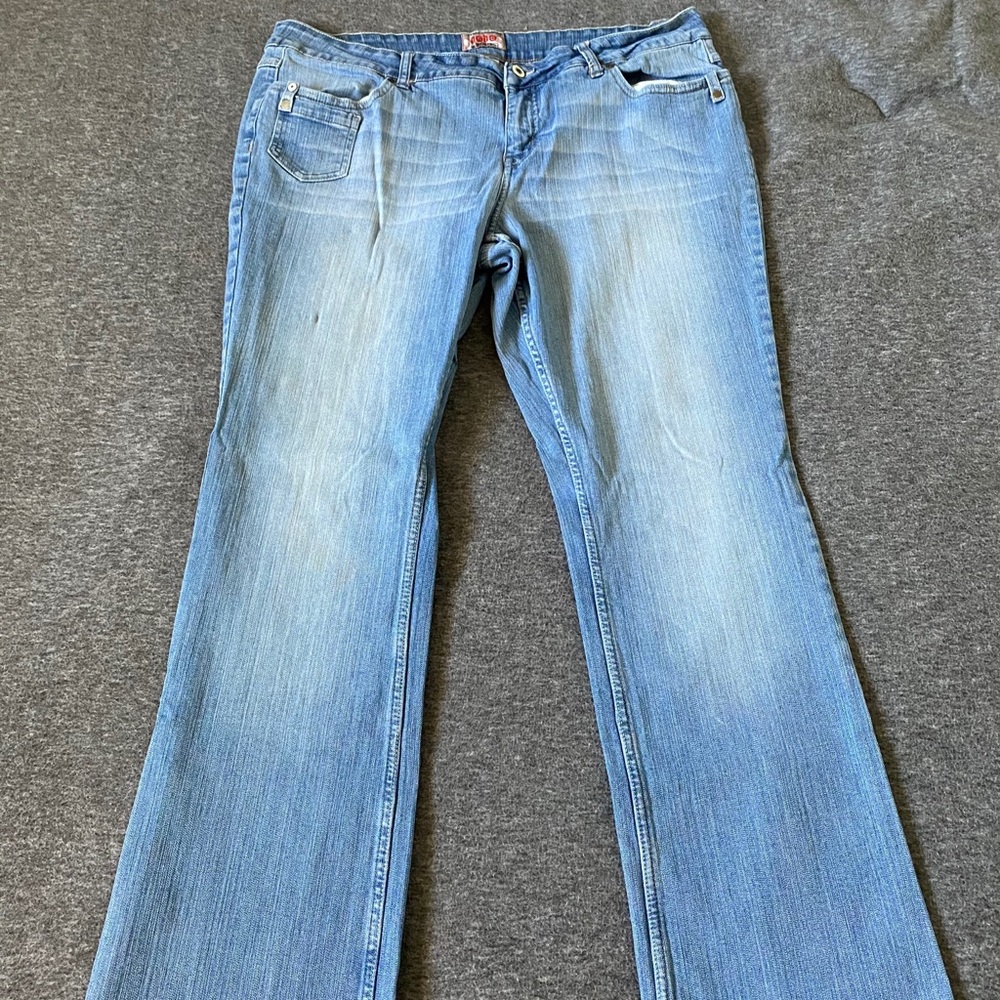 No Boundaries Jeans